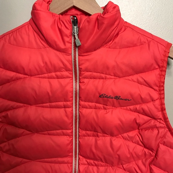 Eddie Bauer Puffer Vest Women’s Size Medium - Picture 3 of 8